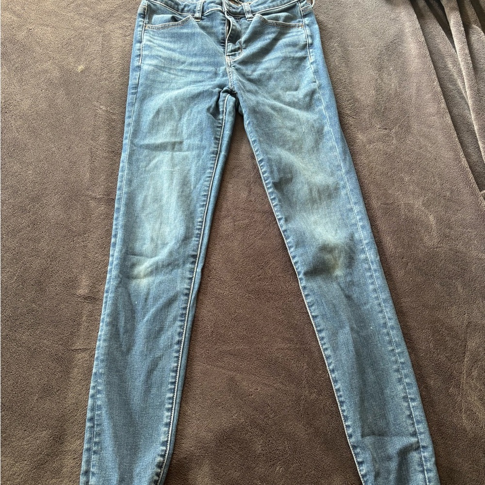 American Eagle Outfitters Light Blue Skinny Jeans